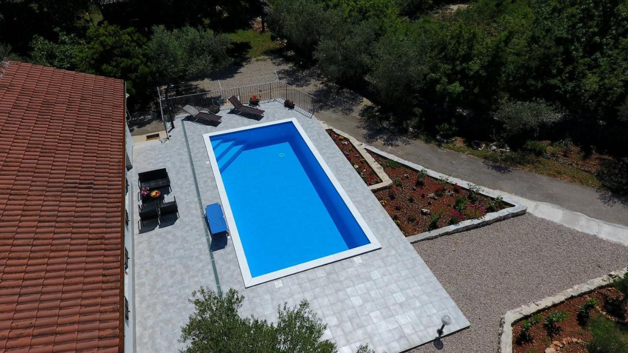 Vacation Home Daniela Zgaljic Buitenkant foto