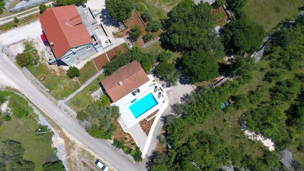 Vacation Home Daniela Zgaljic Buitenkant foto