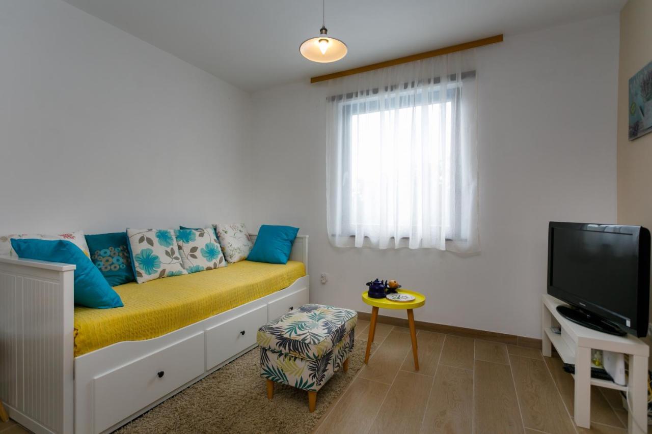 Vacation Home Daniela Zgaljic Buitenkant foto